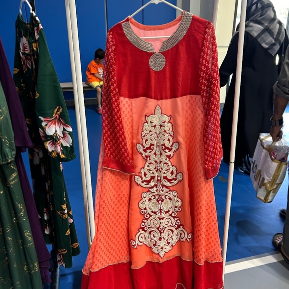 Red Indian Dress - Picture 1 of 1